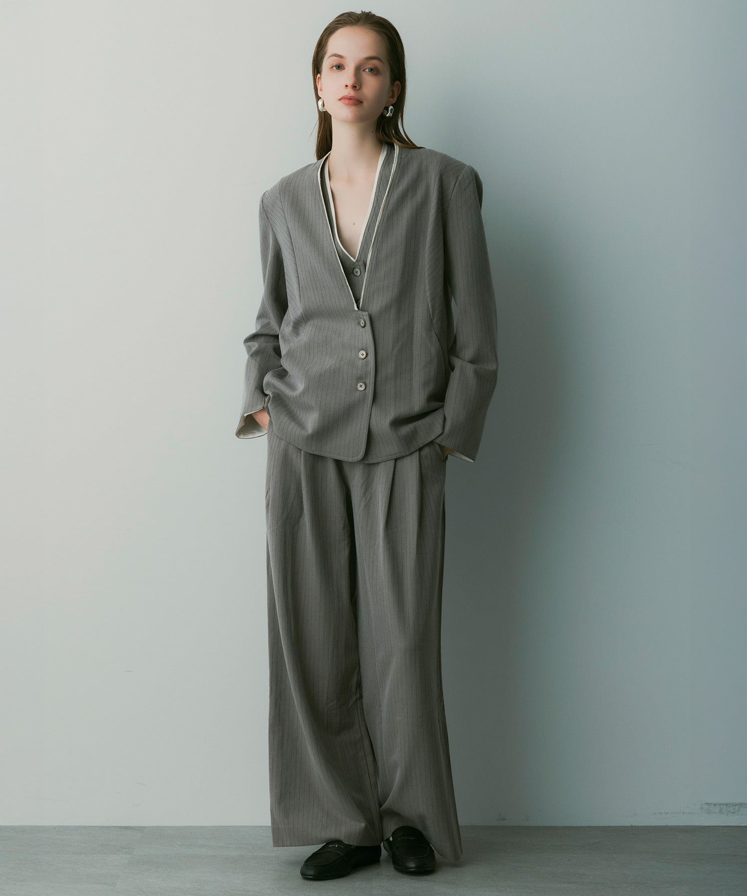 ストライプワイドタックスラックス