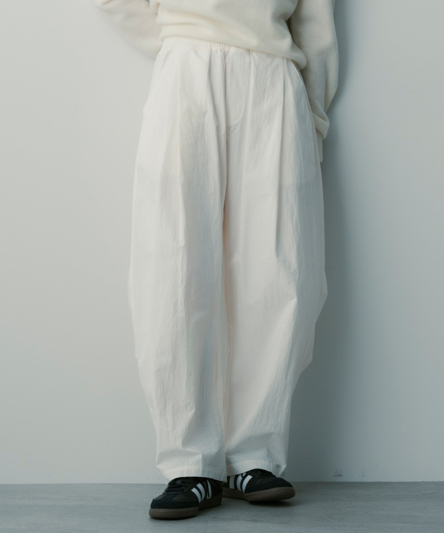 ナイロンブレンド バルーンパンツ