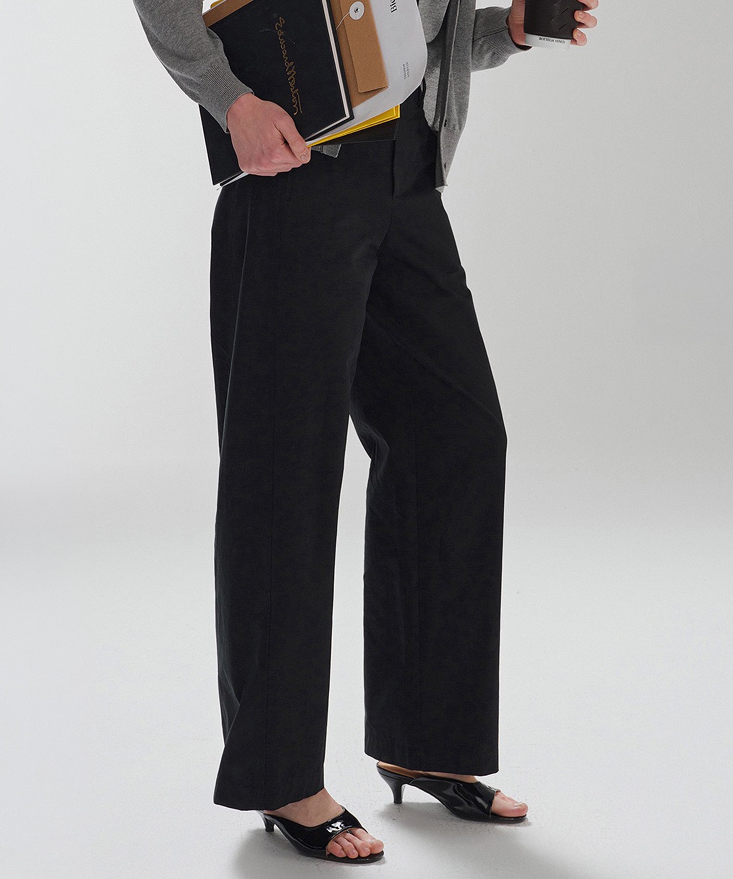 【6月中旬届け予約商品】コットン ワイドストレートパンツ