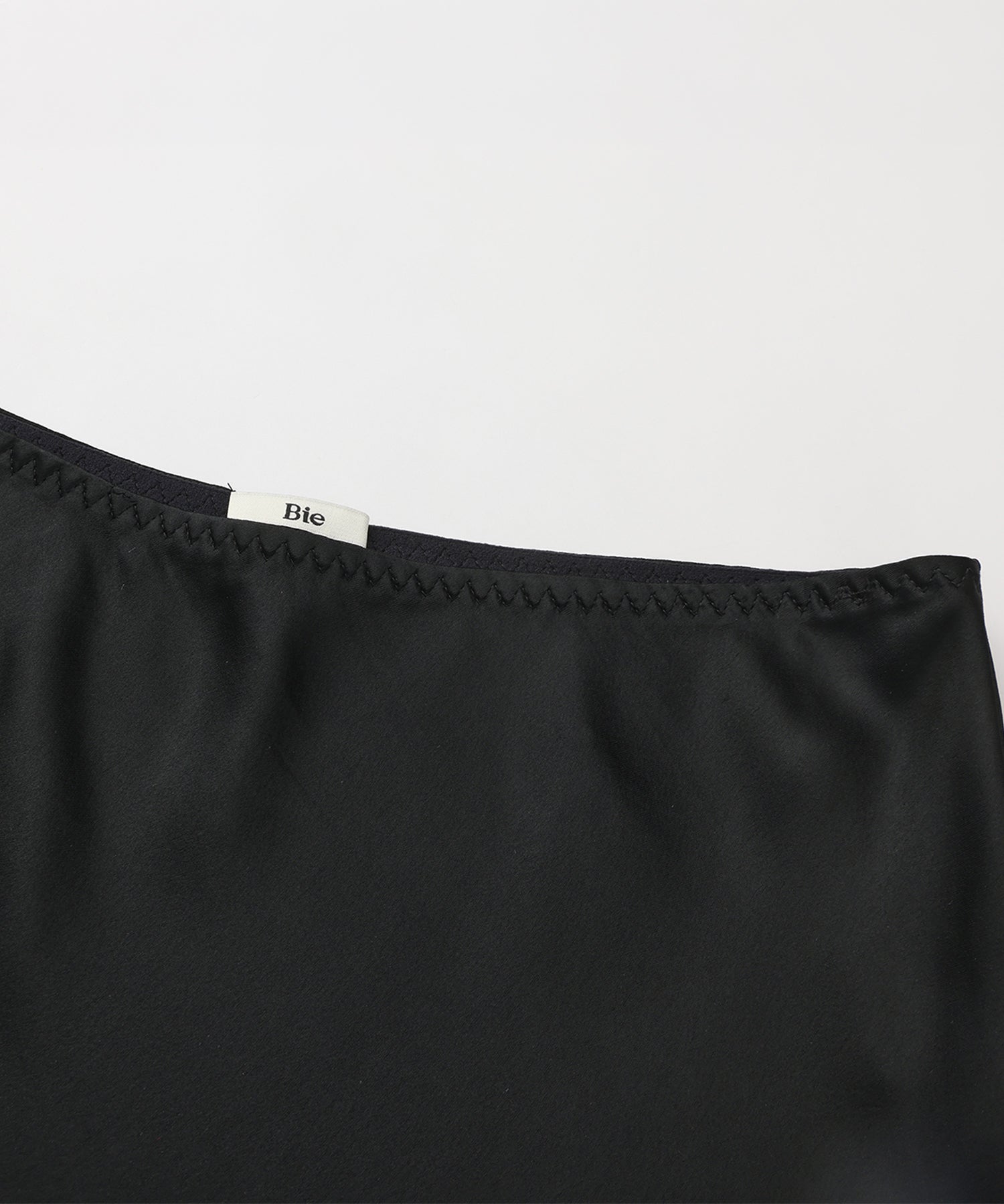 【6月中旬届け予約商品】サテン ナロースカート